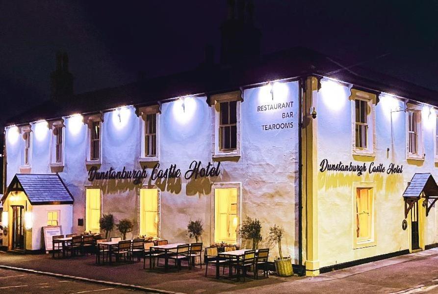 The Dunstanburgh Castle Hotel Ембълтън Екстериор снимка