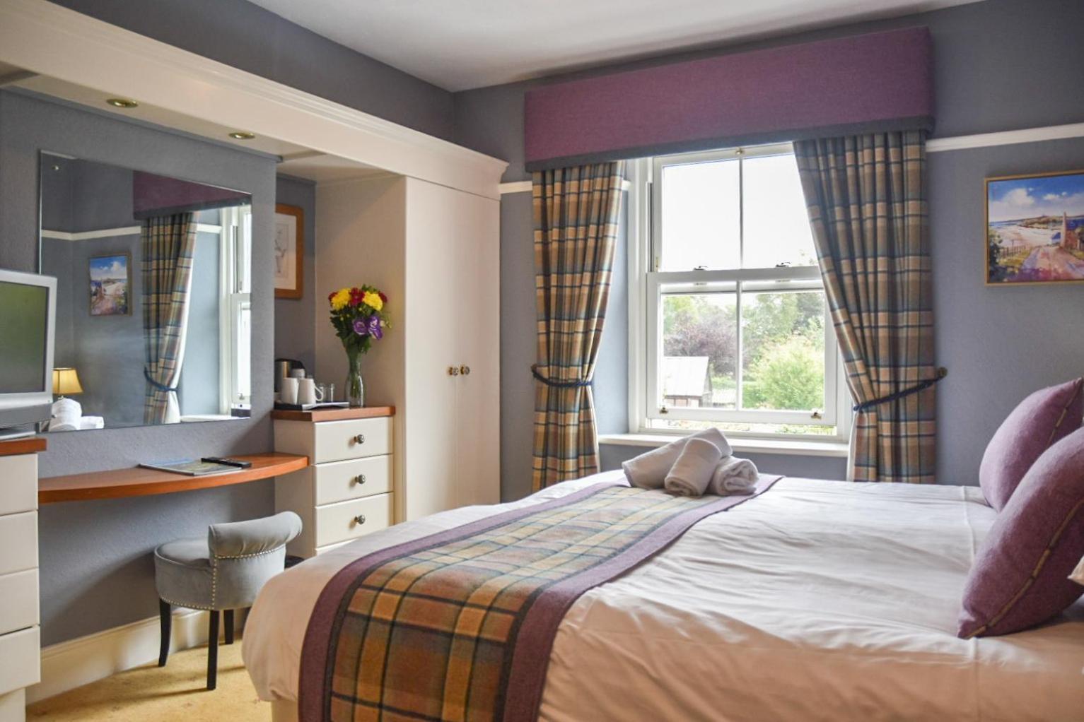 The Dunstanburgh Castle Hotel Ембълтън Екстериор снимка